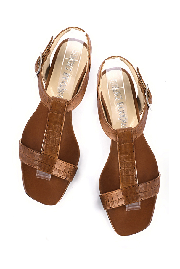 Women's caramel brown elegant fully open instep strap sandals. Square toe. Low flare heels - Top view